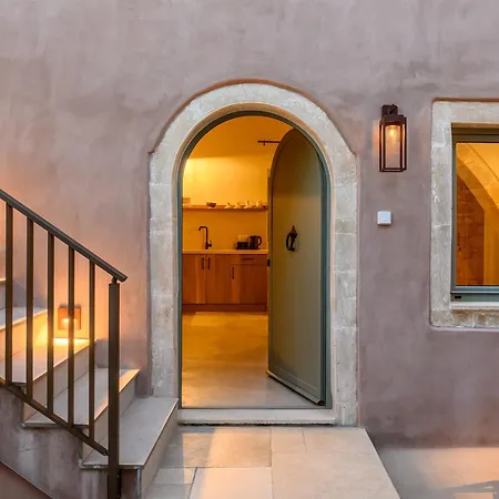 Casa Lotzeta In - 3bd Relaxing - Private Jacuzzi *